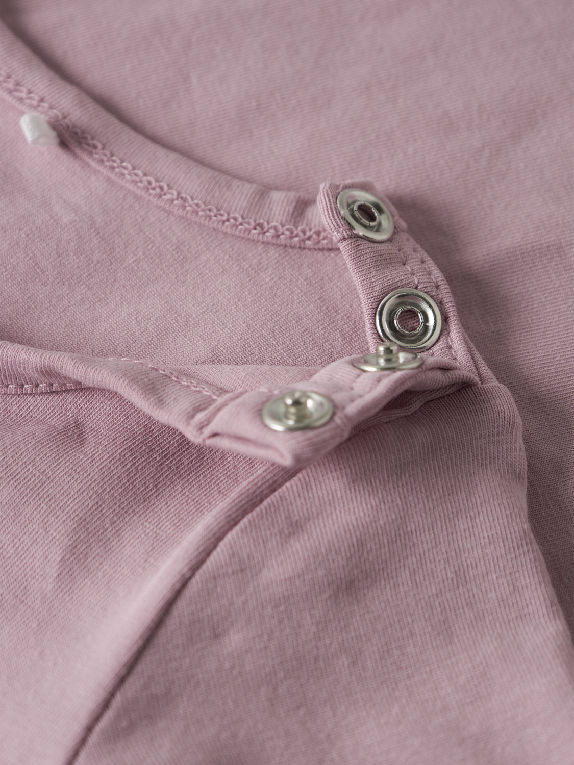 model_shot-front_full